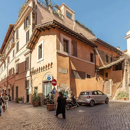 Luce Trastevere Retreat By Romeloft Daire *